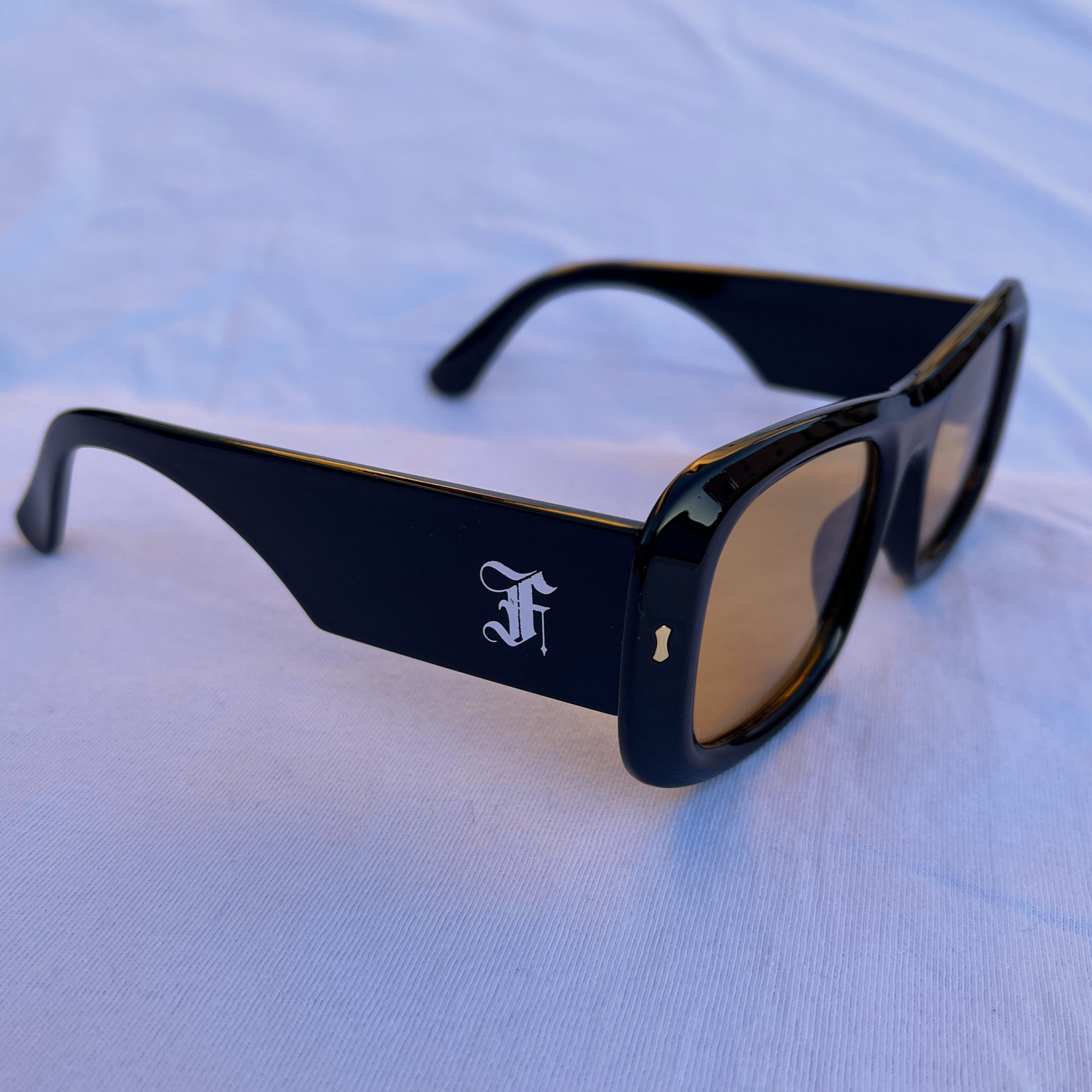 "GLOOM STREAMLINE V.3" SUNGLASSES BLK/CANARY (LAST PAIR)