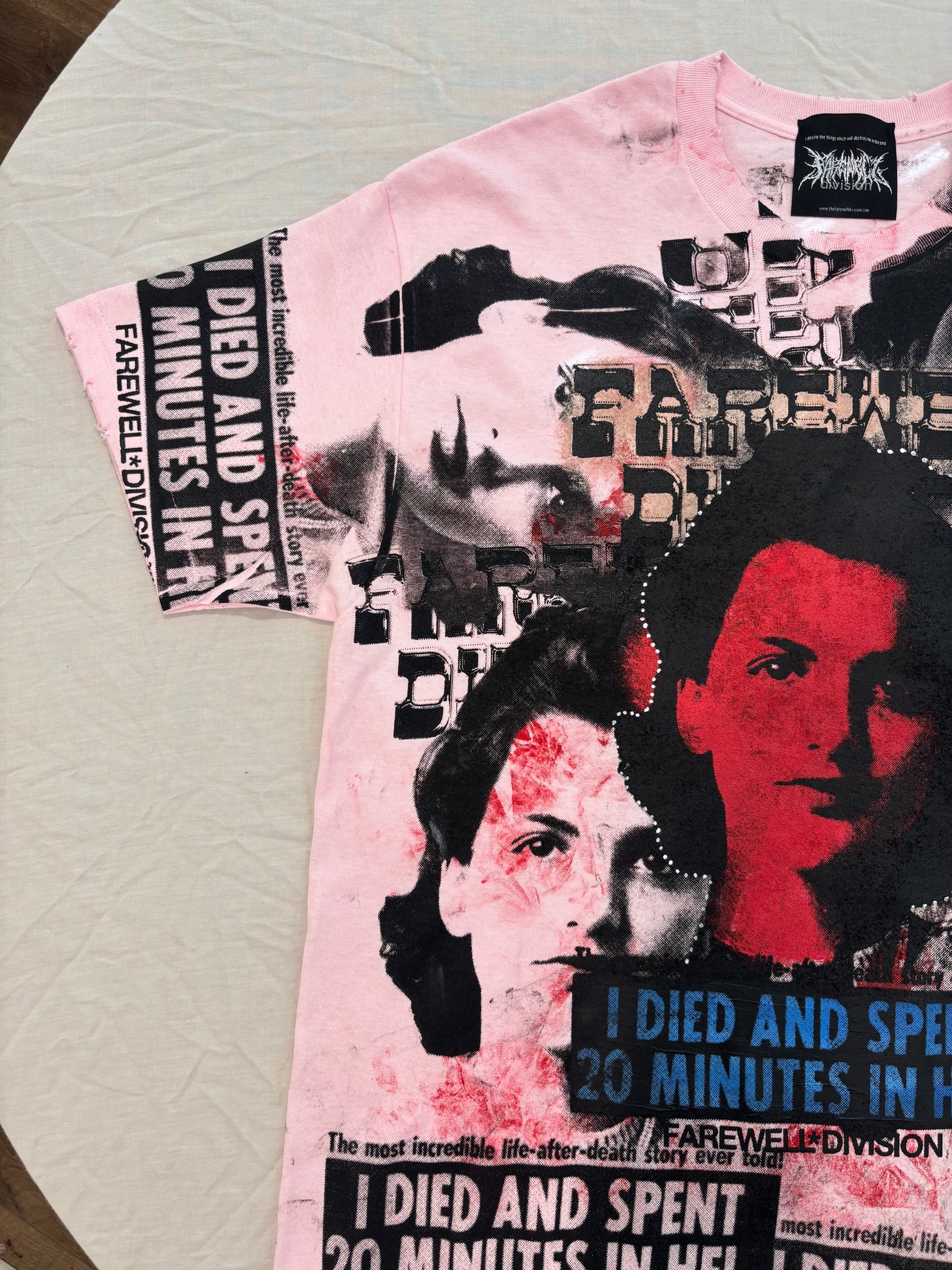 0.0102925 "TRAPPED IN HELL" TOUR TEE 1OF1 (XL)