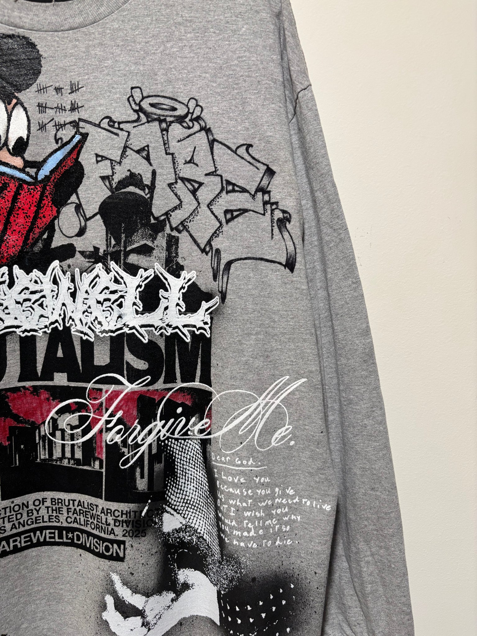 0.082725 BRUTALISM COLLAGE LONGSLEEVE 1of1 (XL)