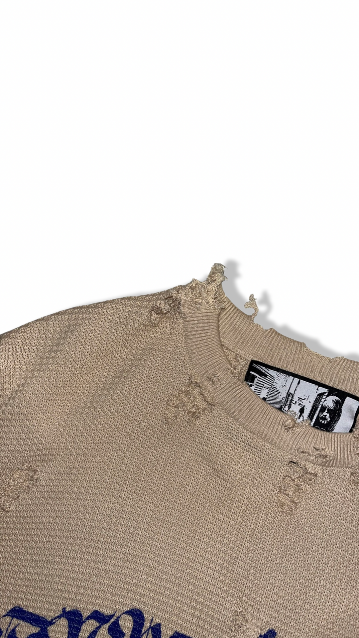 “NO COUNTRY” DISTRESSED SWEATER